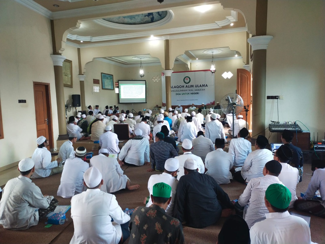 Halaqoh Ulama ASWAJA Indonesia Desak Pemerintah Tindaklanjuti Proses Hukum Para Penista Agama